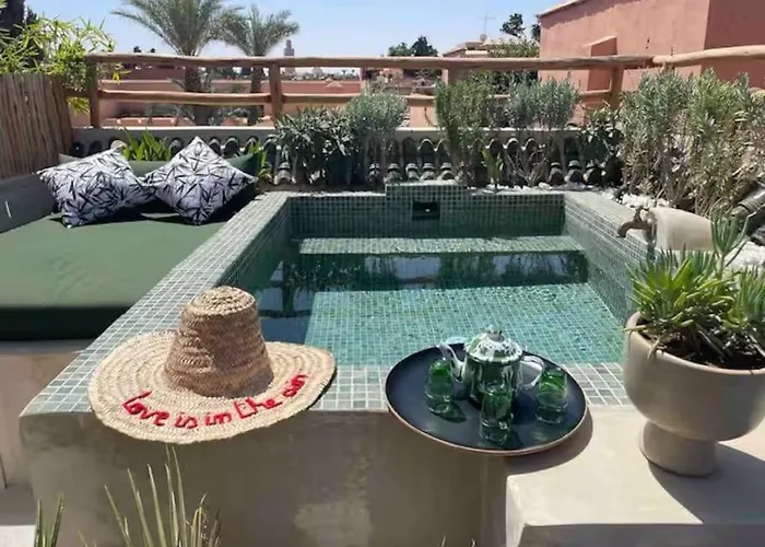 Riad Ptit Kech, Bassin Terrasse - Petits Dejeuners