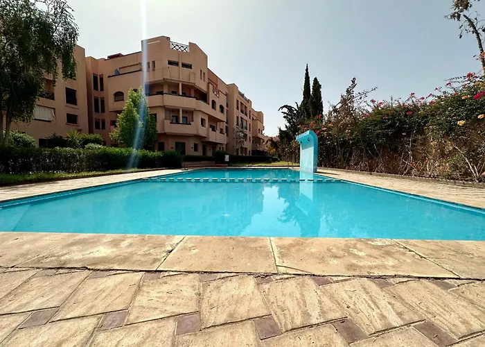 Premium Village Oasis Avec 5 Piscines Et Jardins