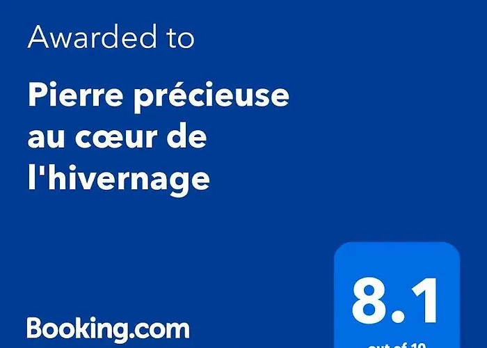 Pierre Precieuse Au Coeur De L\'Hivernage