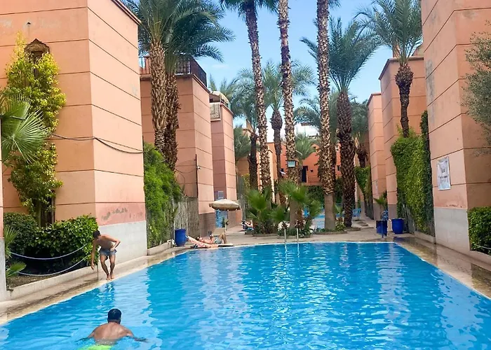 Riad Kamal Luxe Authentique Avec 3 Piscines Au Coeur De Marrakech (Adults Only)