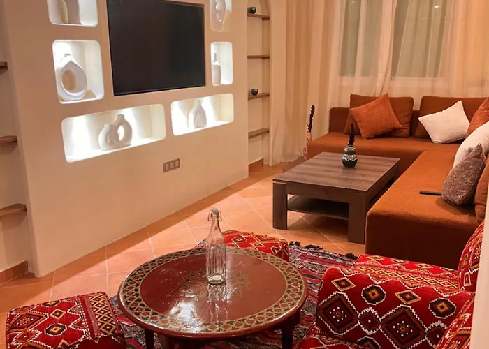 Riad Appart F3 Exceptionnel A Gueliz - A 5 Min De La Gare - Piscine, Wi-Fi Et Parking Au Coeur De Marrakech
