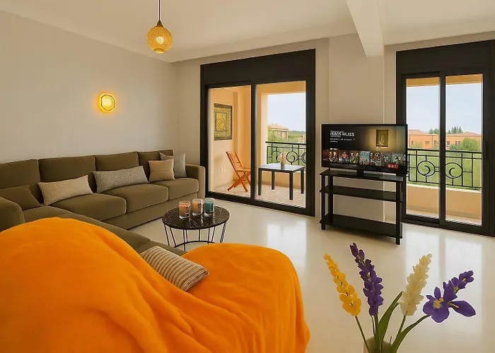 Cosy Sunny 2 Bdr Next To Pestana Cr7 - M Avenue