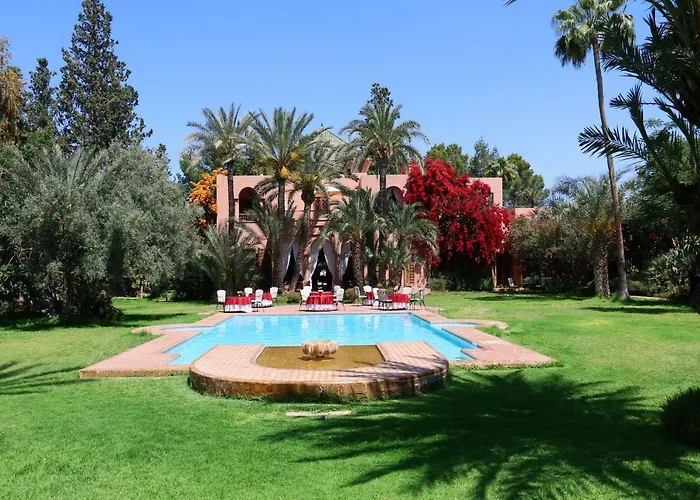Dar Ayniwen Garden Hotel & Bird Zoo