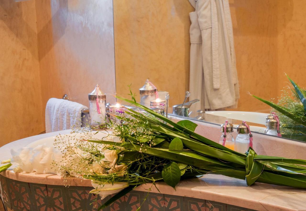 Double Bedroom In A Charming In The Marrakech Palmeraie Guest house Marrakesh