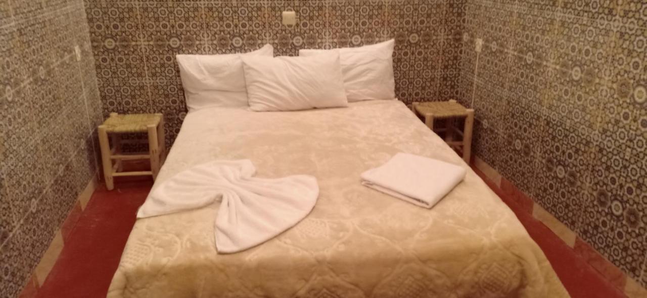 Riad White House *
