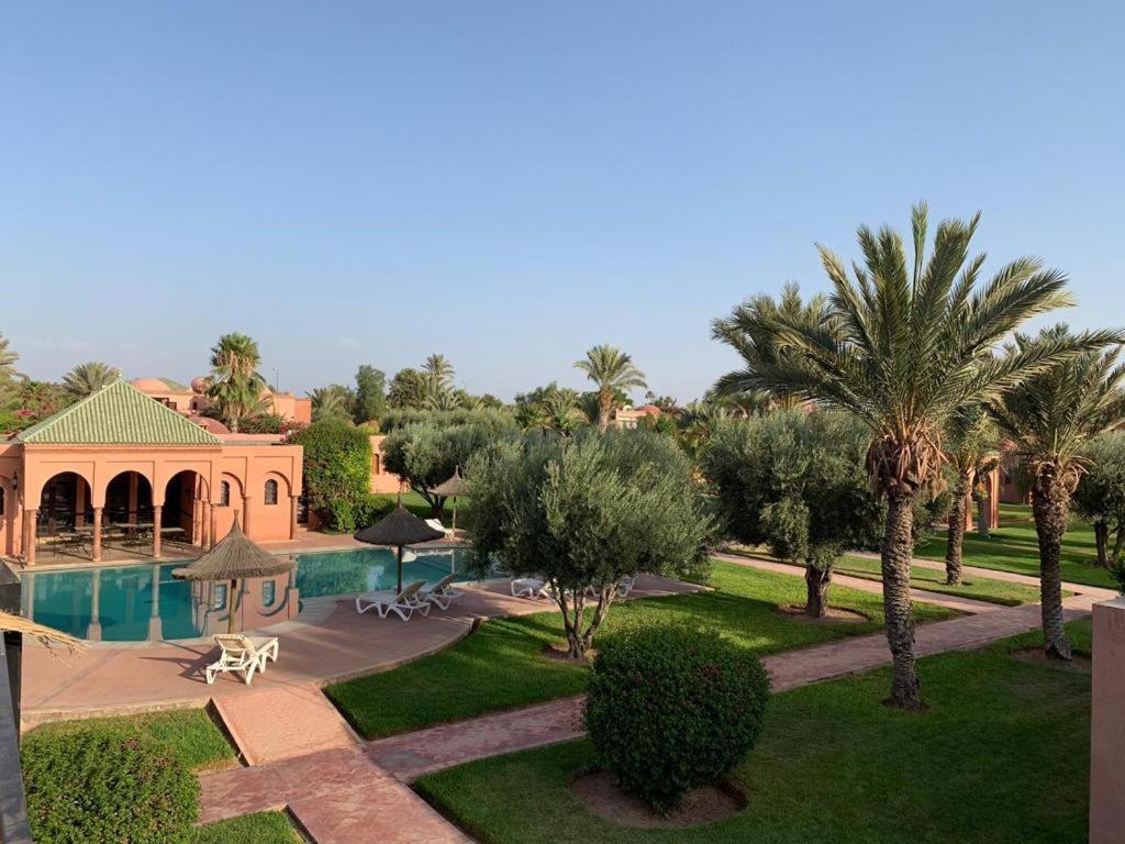 Avec Piscine A Marrakech Pousada