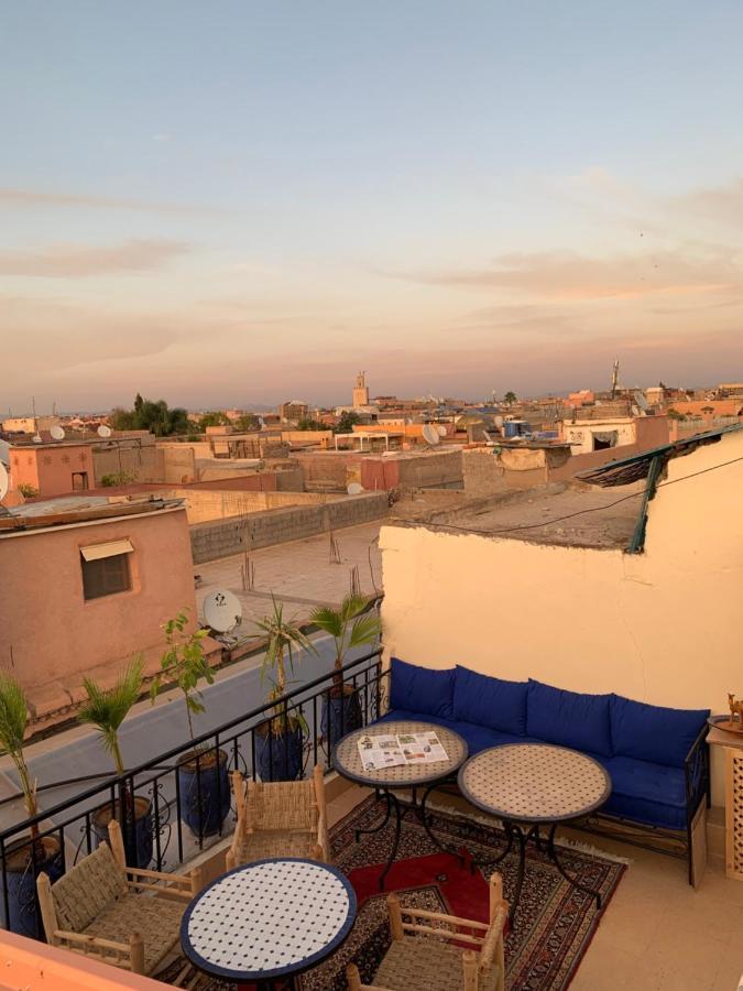 Hostal Terrace House 88 *