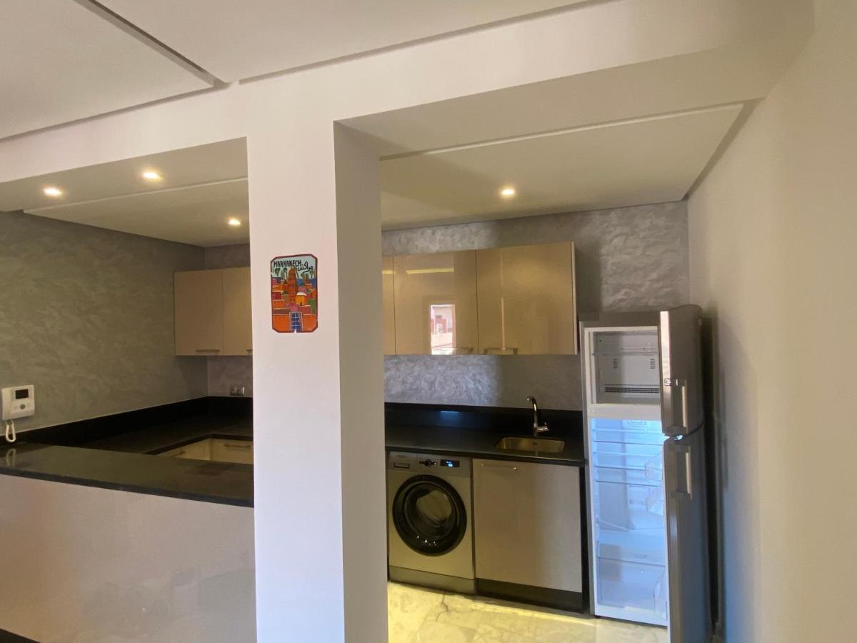 Apartamento Avec Terrasse Au Calme En Plein Centre De Marrakech Tres Rare