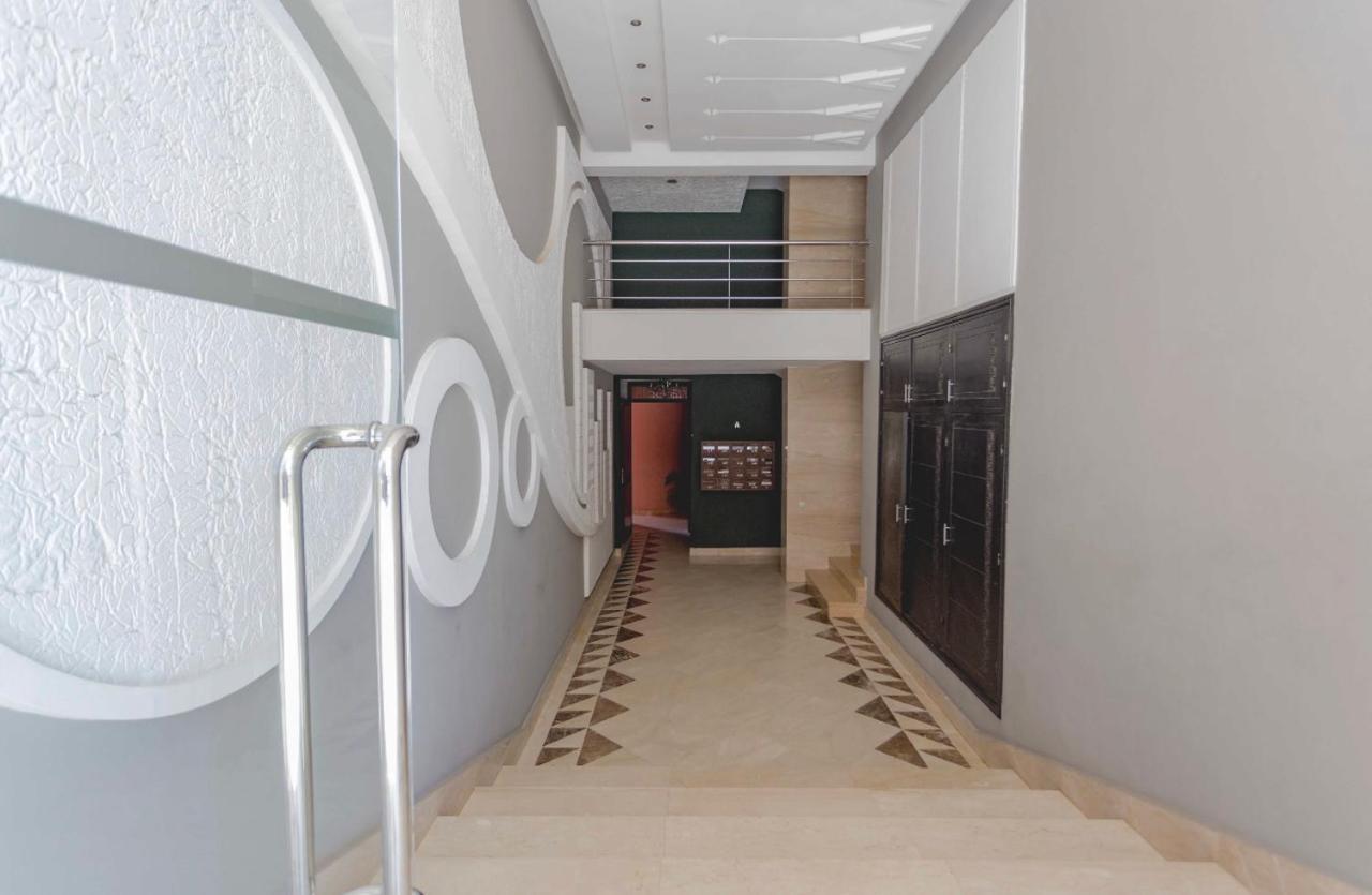 Stylish Apartment *
