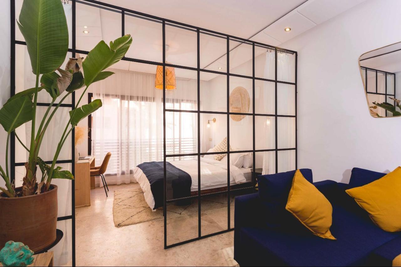 Stylish Apartment *