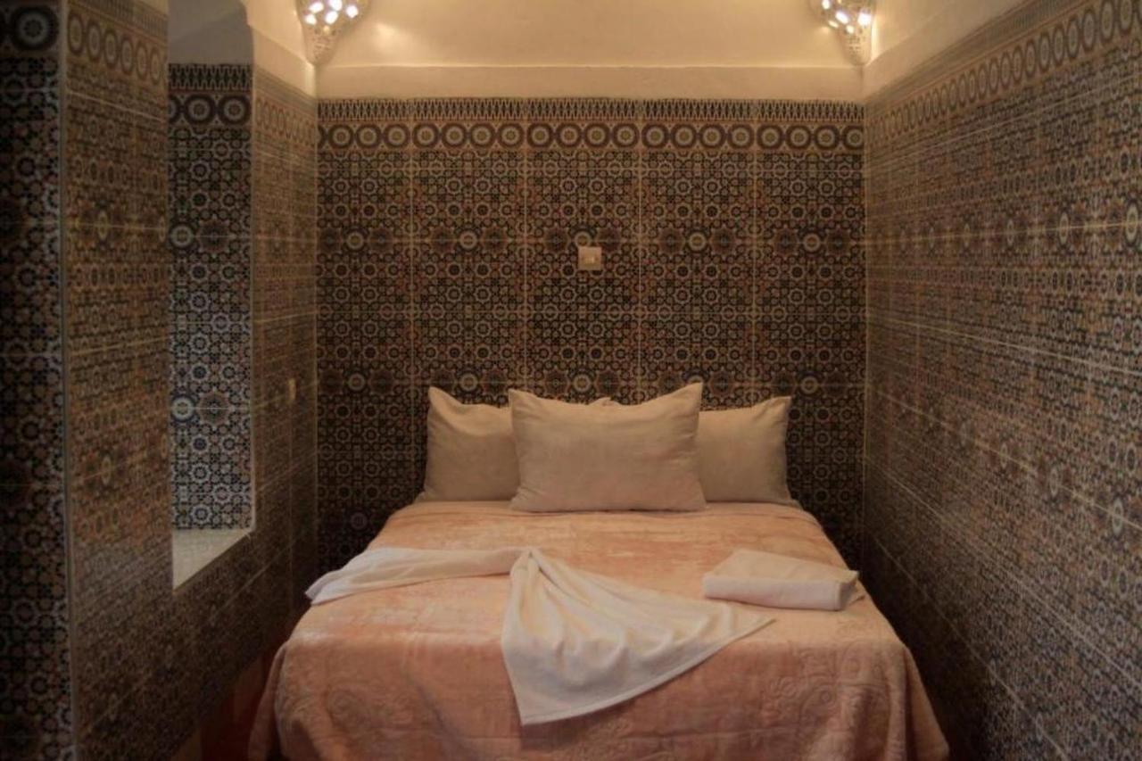 Riad White House *