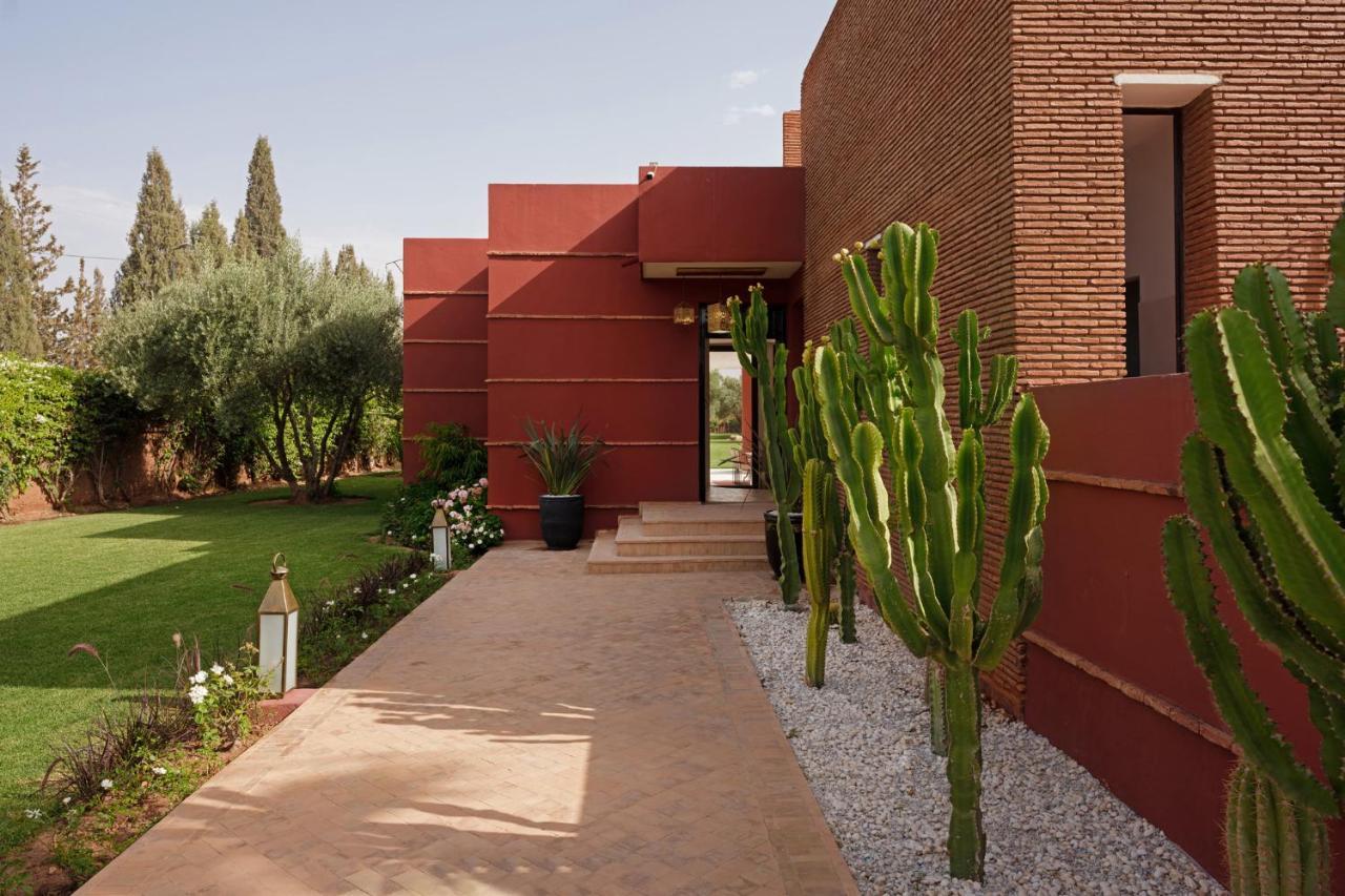 Loula Villa *