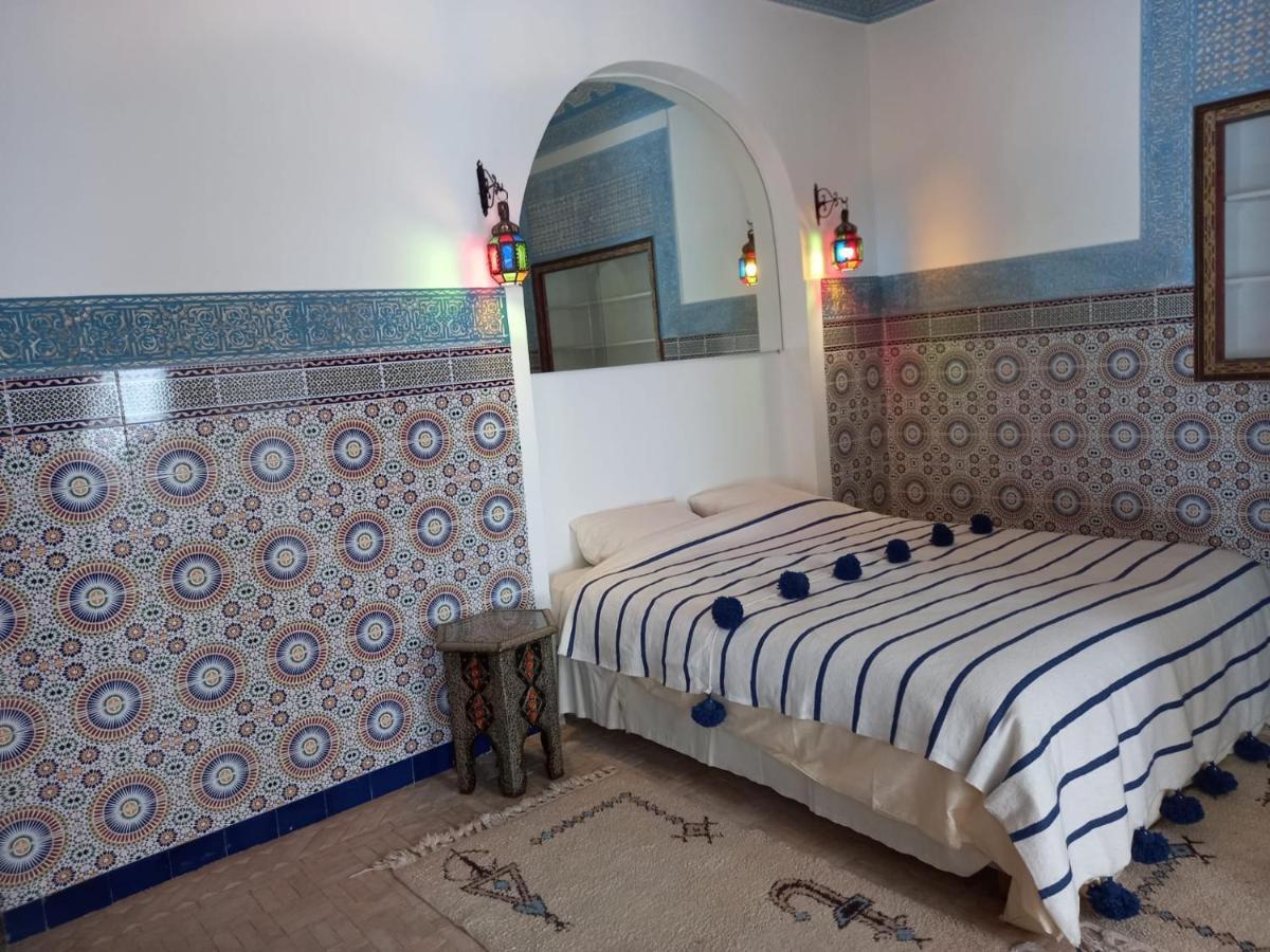 Riad Ima & *