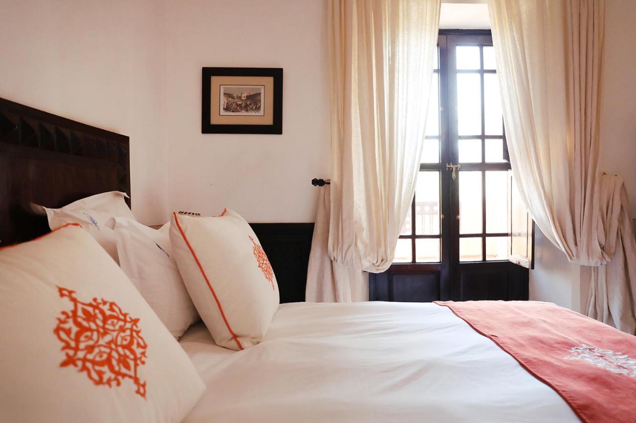 Casa de hóspedes Le Perroquet Bleu 3*