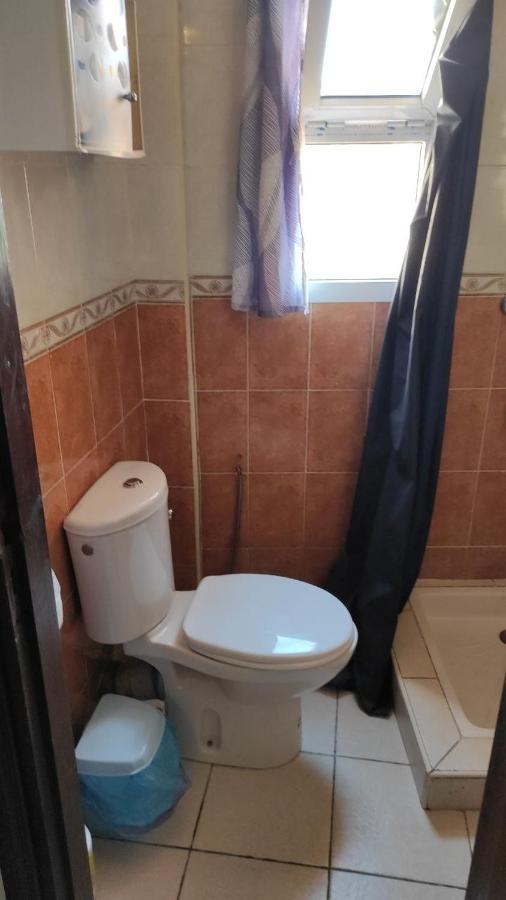 Bright Air Conditioned Near Center *