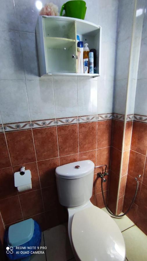 Bright Air Conditioned Near Center Apartamento