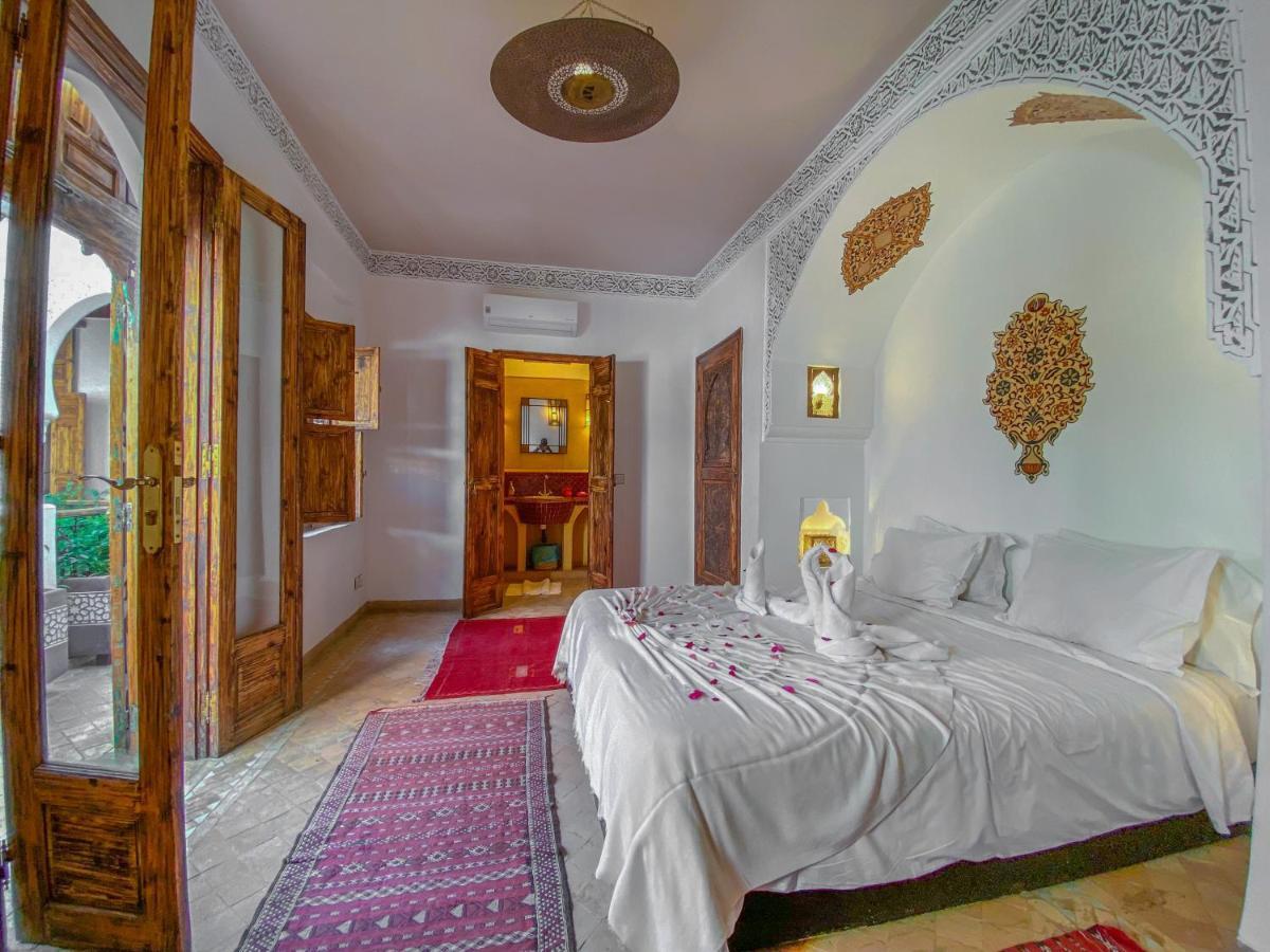 Riad Anya &