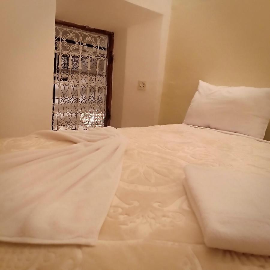 Riad White House