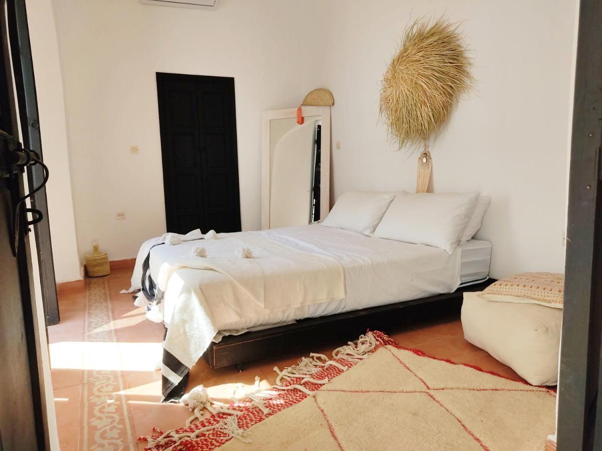 Guest house Riad Zou