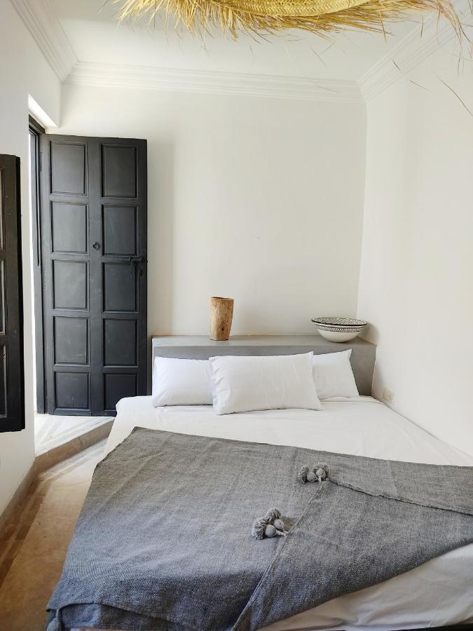 Riad Zou Guest house *
