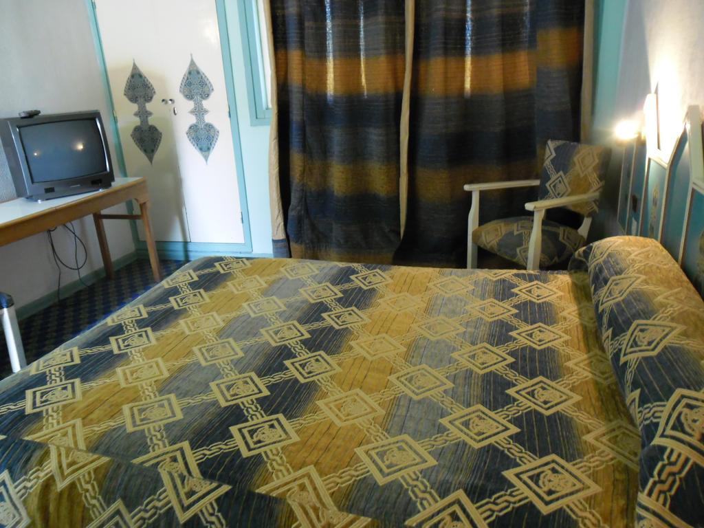 Amine Hotel
