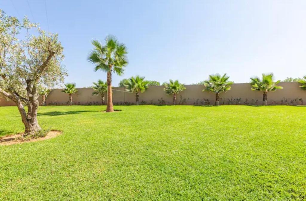 Villa Paradise *