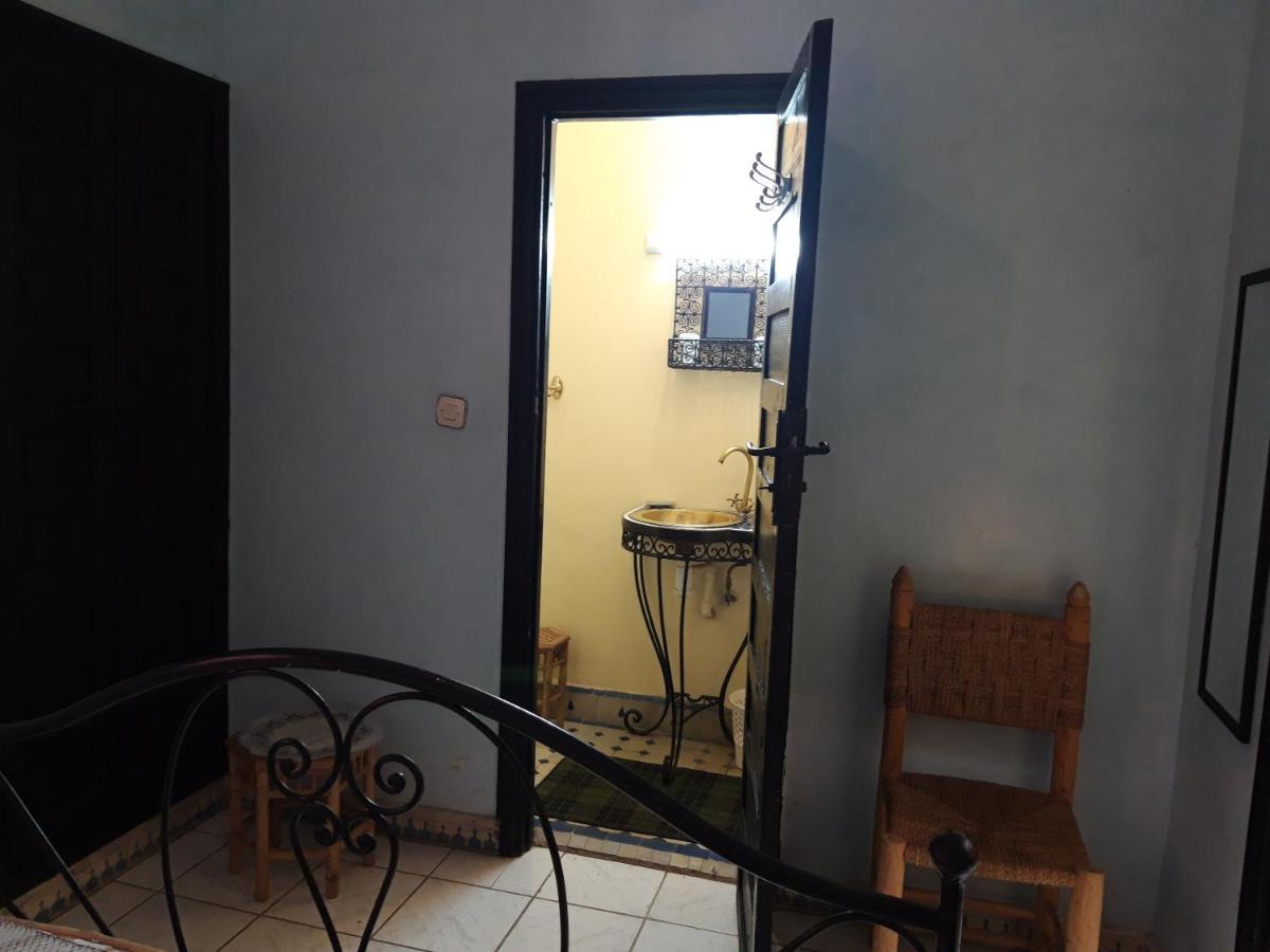 Les Portes De La Medina