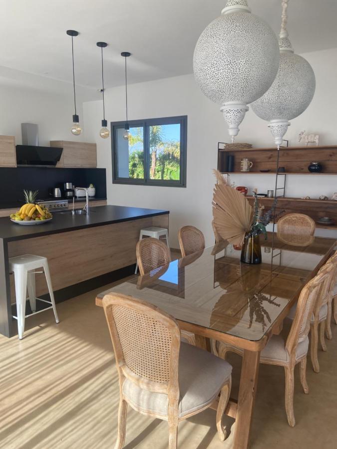 Slim Villa