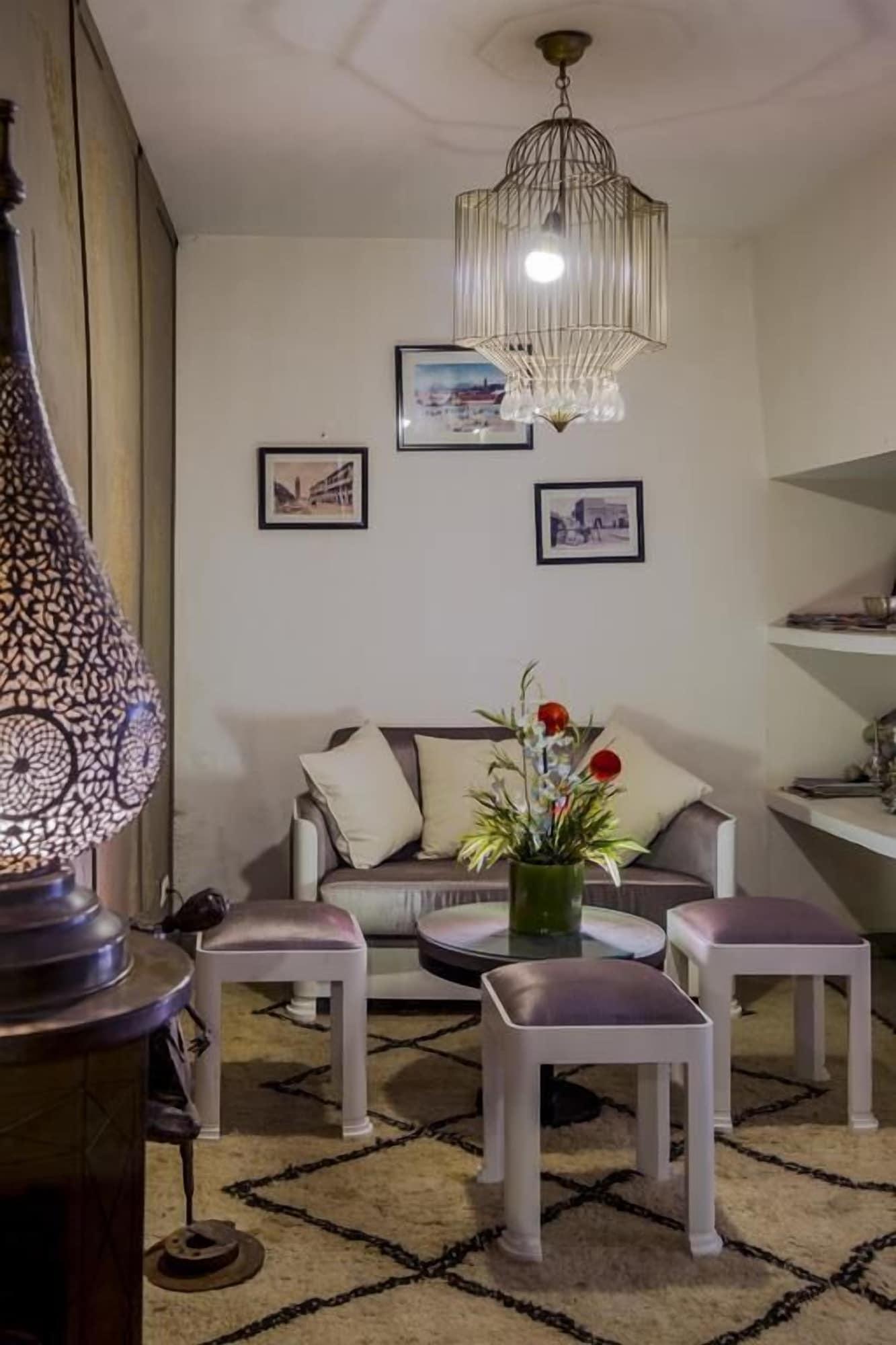 Luxe 40 Hotel 3*