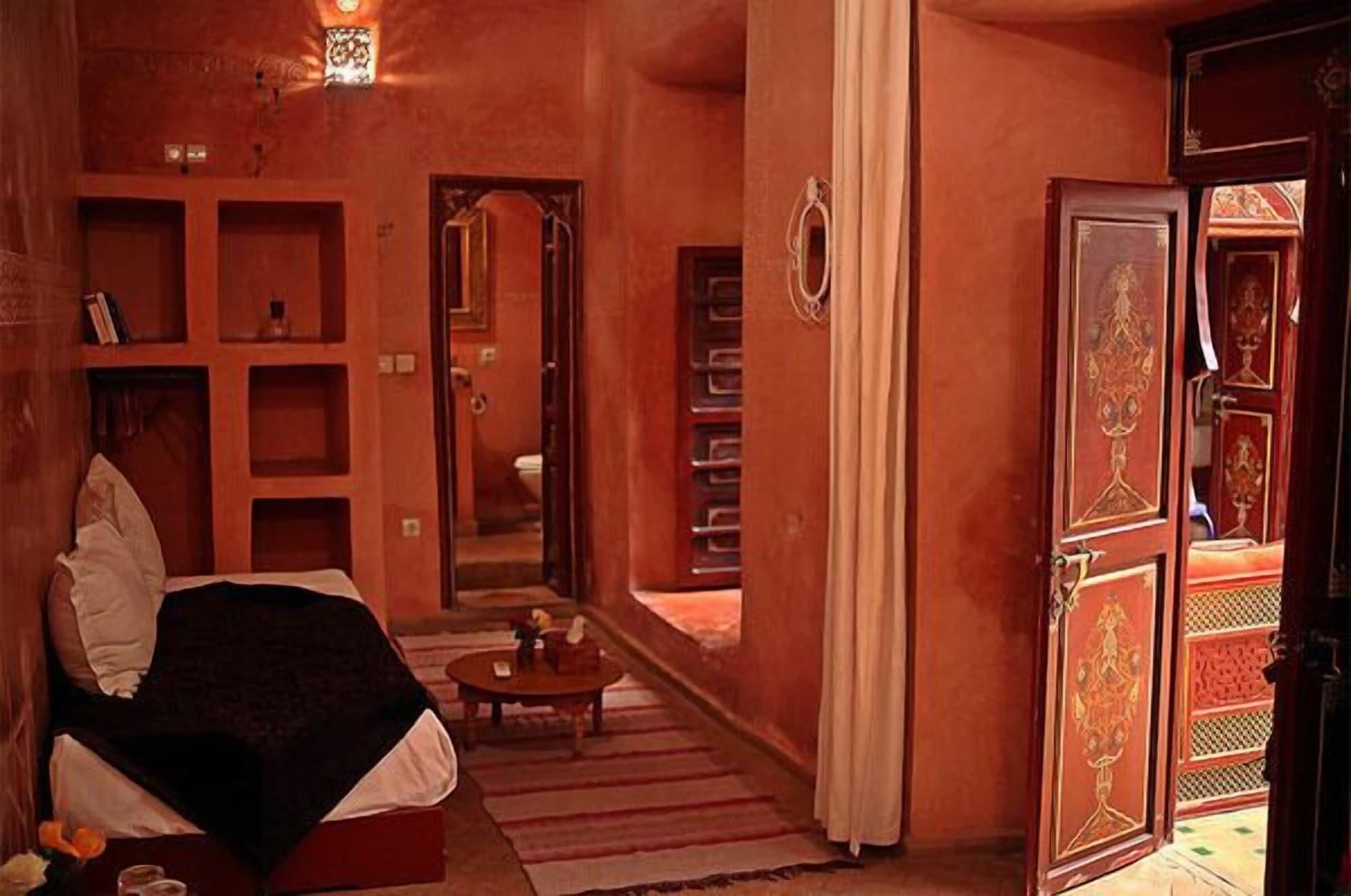 Riad Amiris 3*