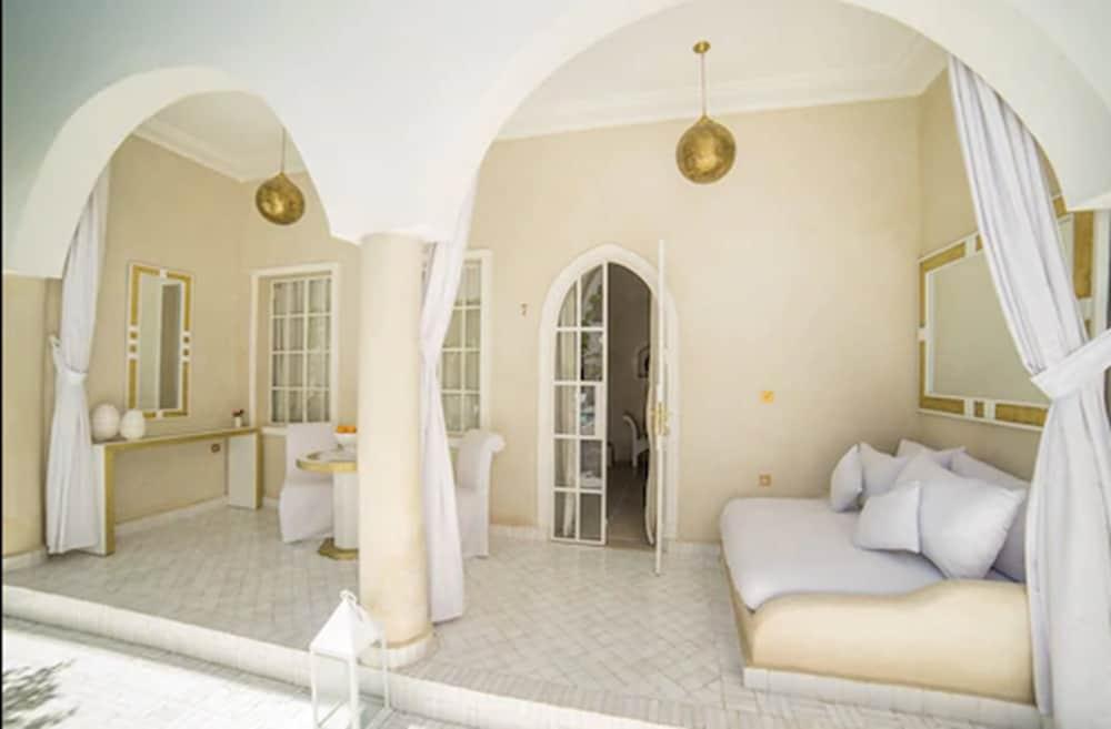 Palais Blanc & Marrakesh