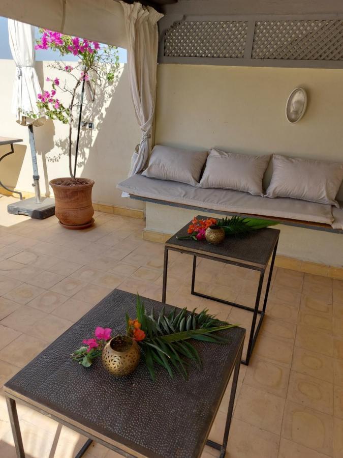 Bed & Breakfast La Porte De L'oasis