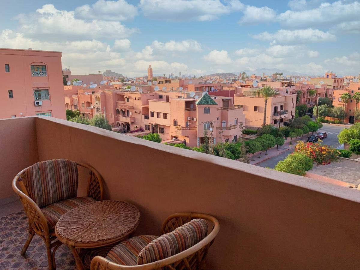 Moderne, Lumineux & Spacieux Avec Balcon -central -wifi-smart Tv-clim