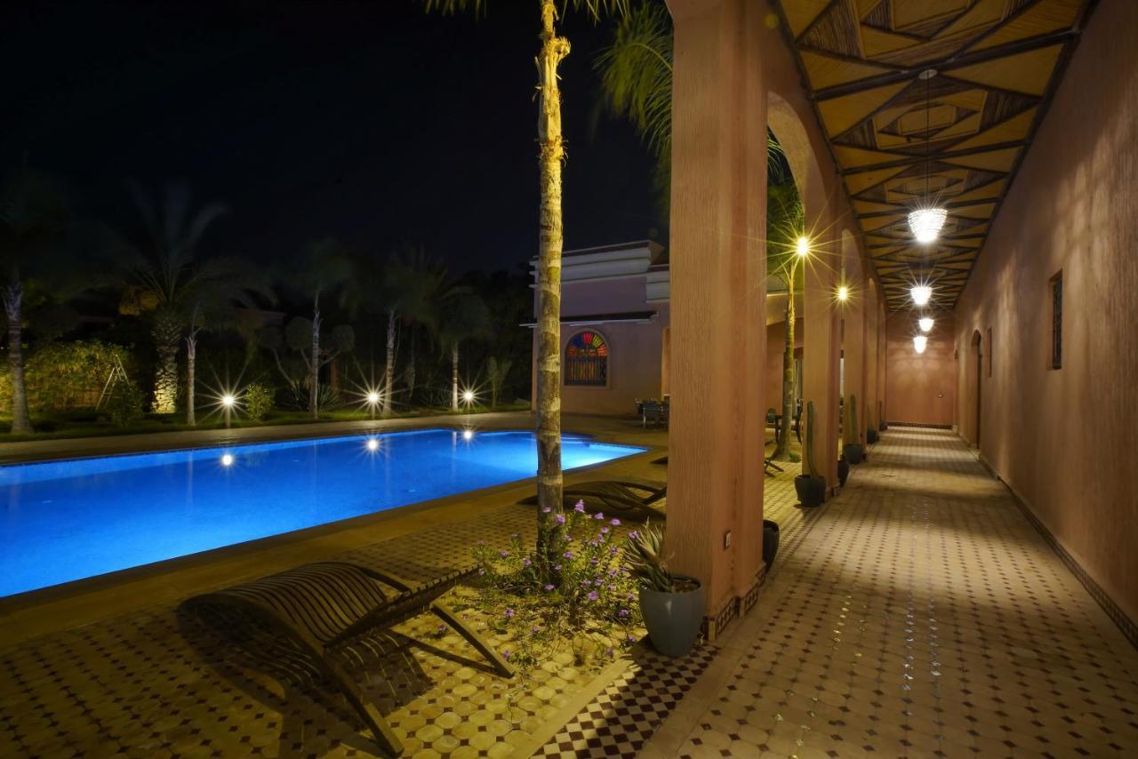 Superbe Avec Piscine Villa *