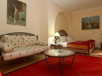 Araba Felice Bed & Breakfast