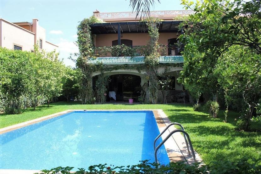 Magnifique Avec Piscine Chauffee Que Pour Famille Villa *