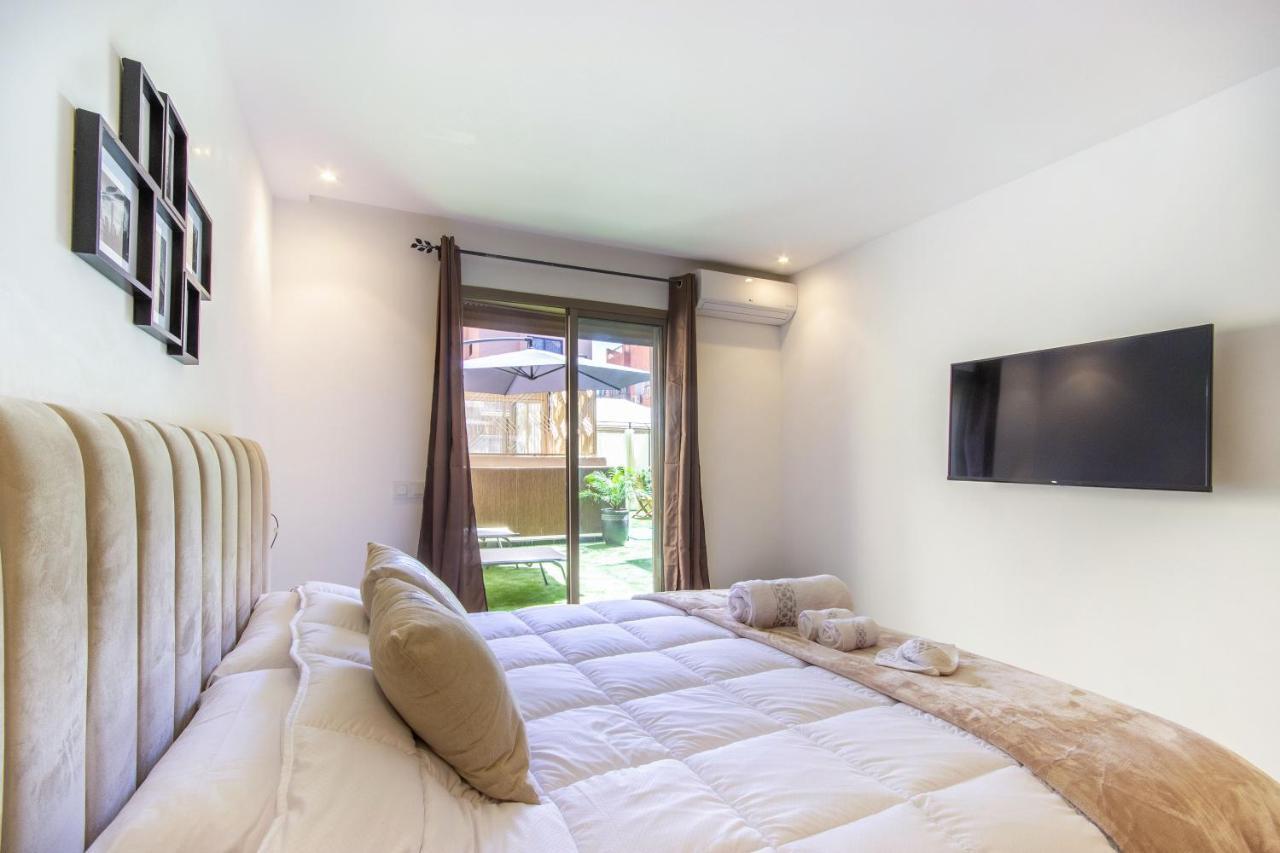 New!, Jardin Privé , Transats, Barbecue