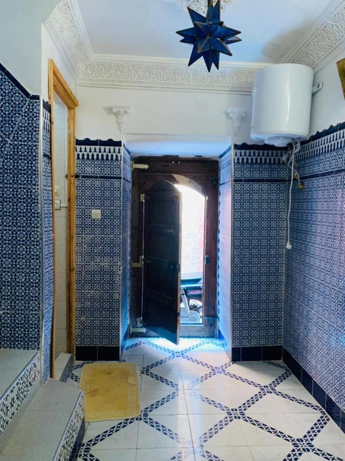 Maison 211 *