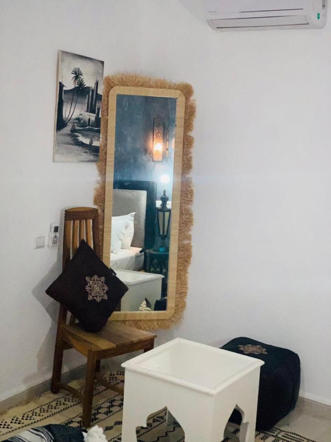 Les Miroirs Riad