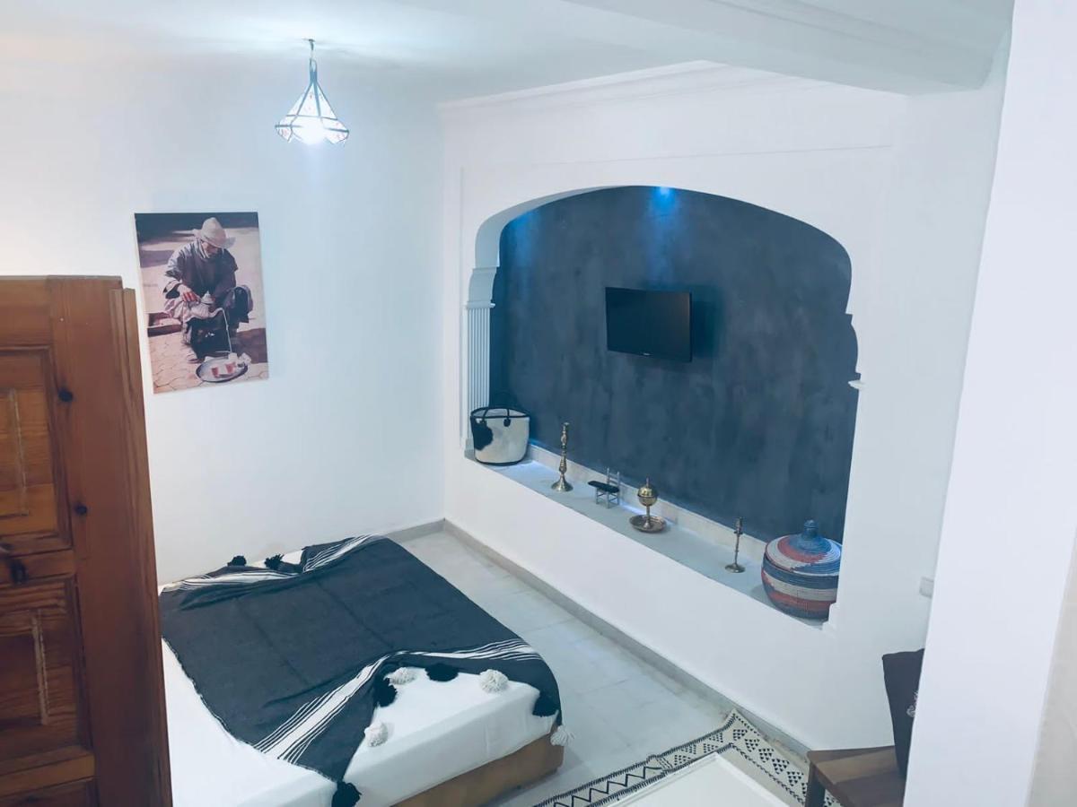 Les Miroirs *