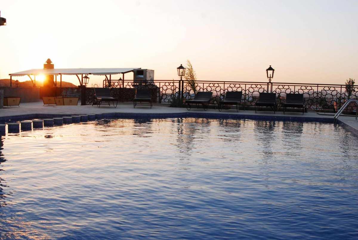 Hotel Imperial Plaza & 4*