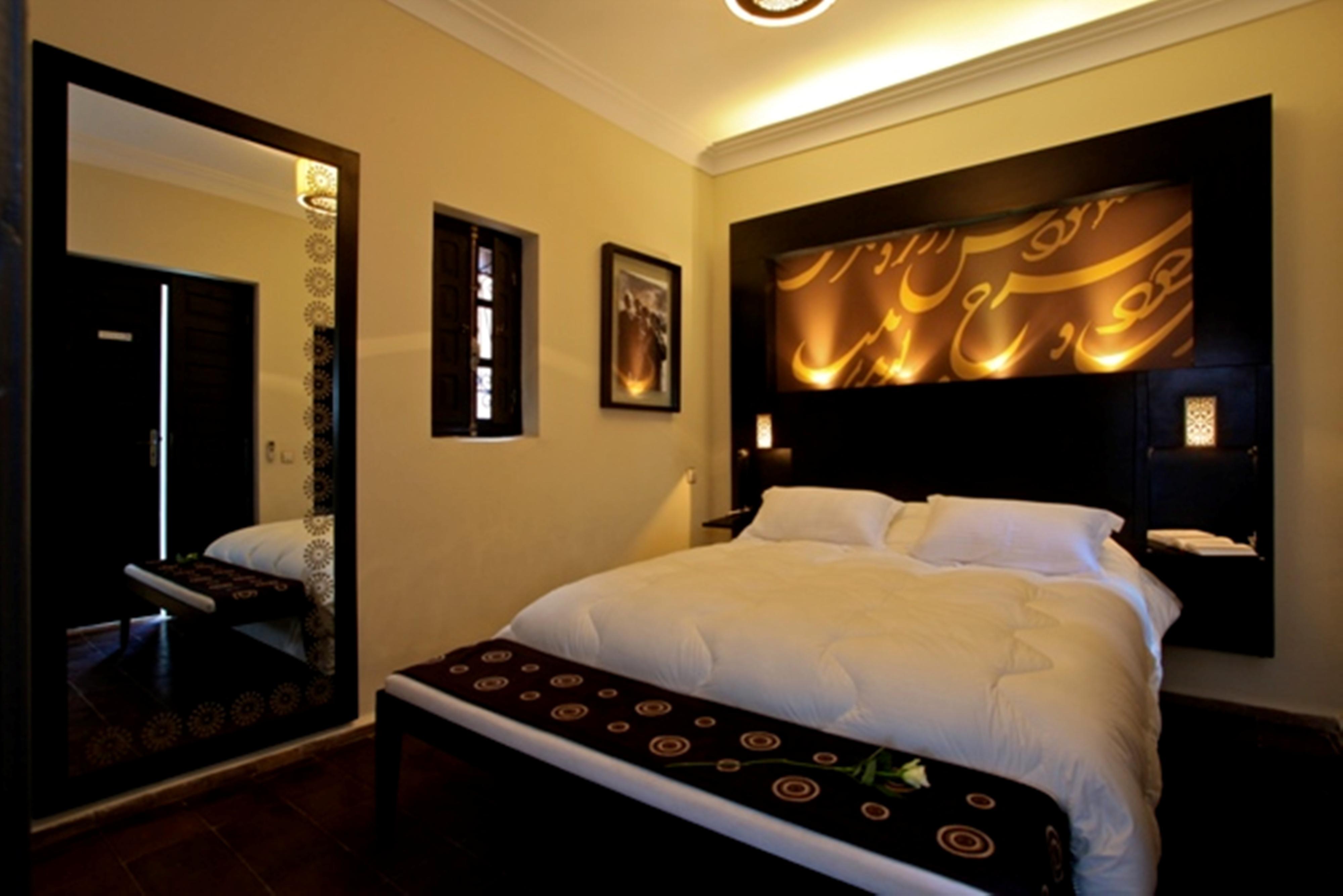 Amiran & Riad 4*