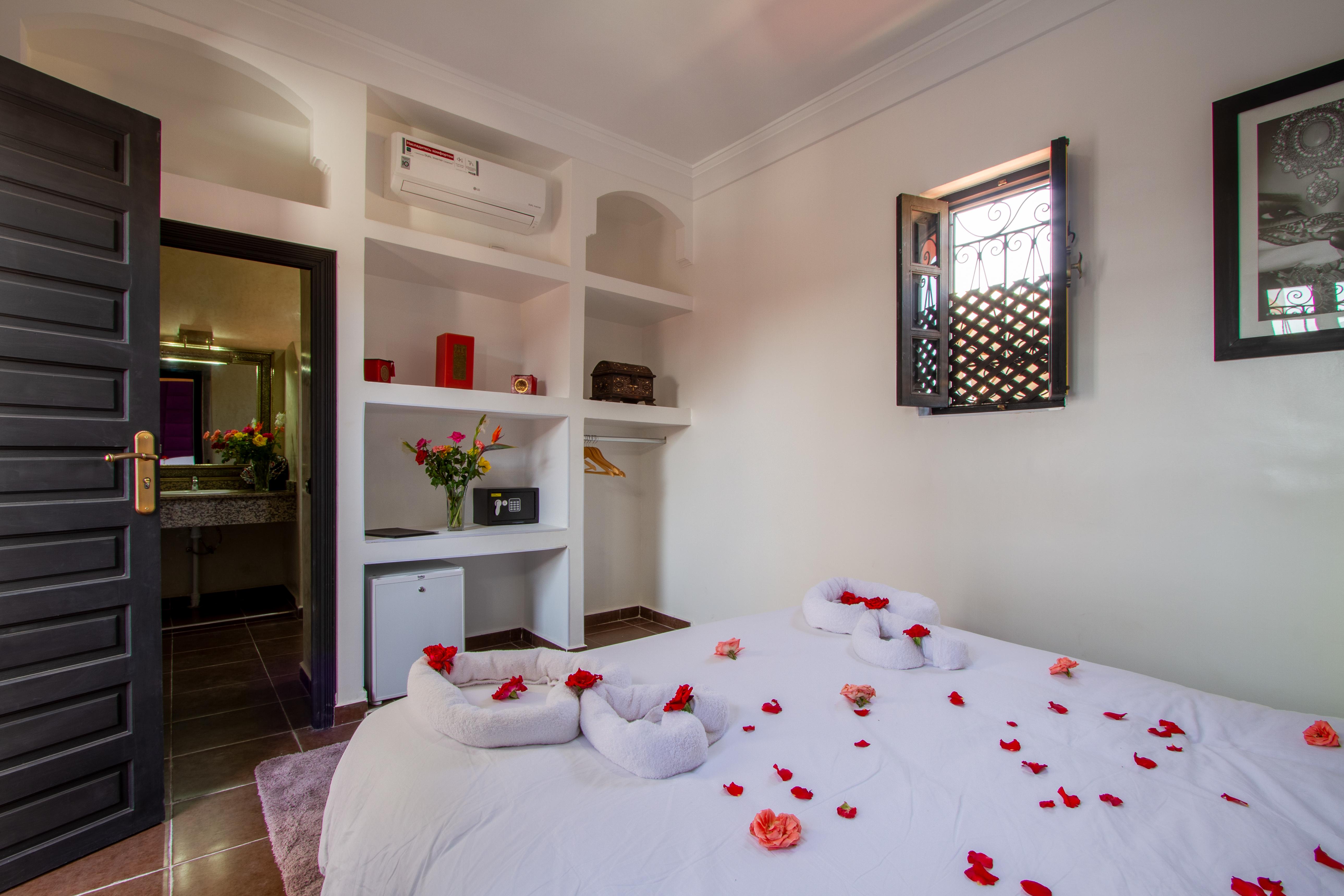 Riad Amiran &