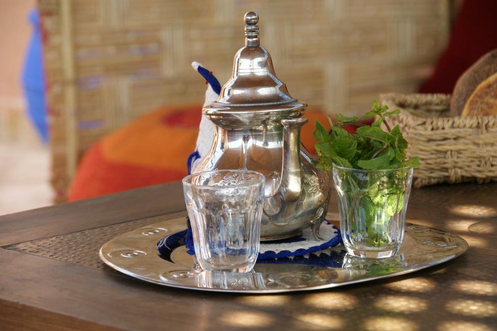 Riad Azenzer 3*