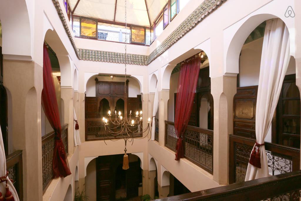 Araba Felice Bed & Breakfast 3*