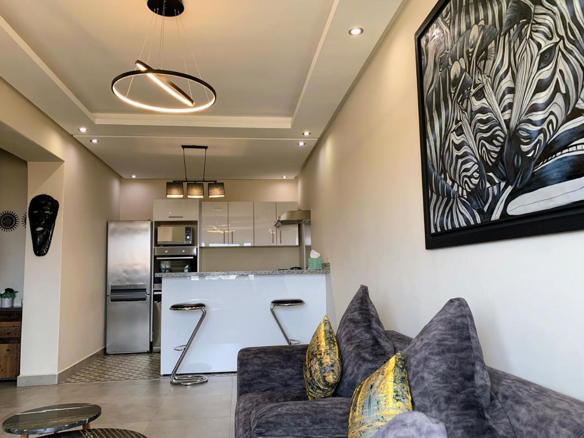 Moderne, Lumineux & Spacieux Avec Balcon -central -wifi-smart Tv-clim Apartment Marrakesh