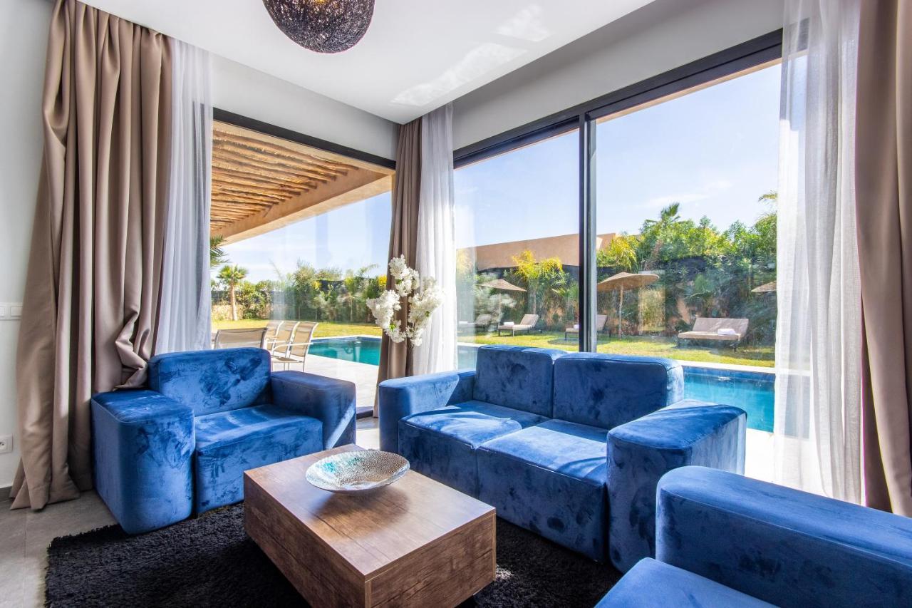 H Piscine Privée Sans Vis à Vis