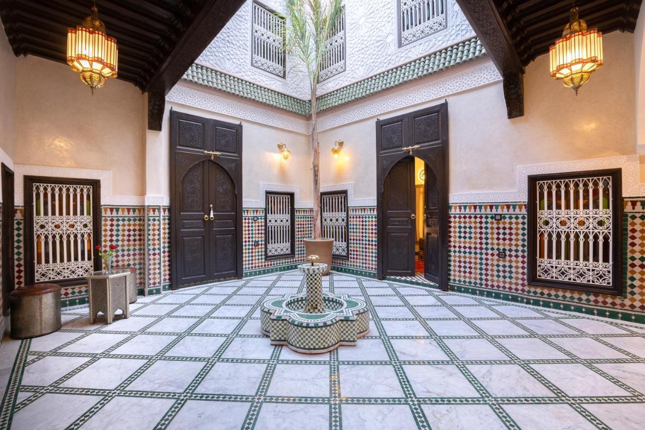 Riad Mazaj *