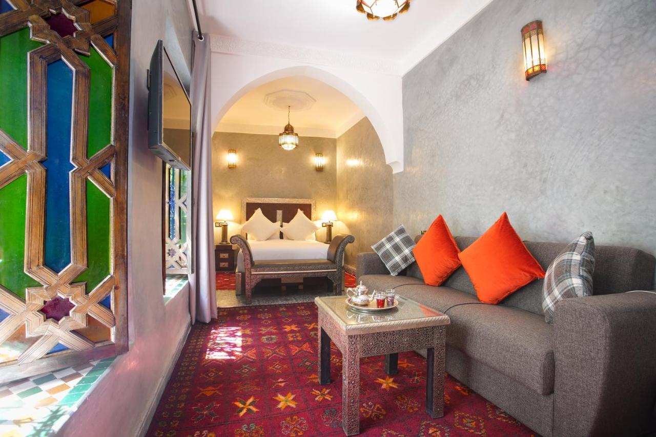 Mazaj Riad *