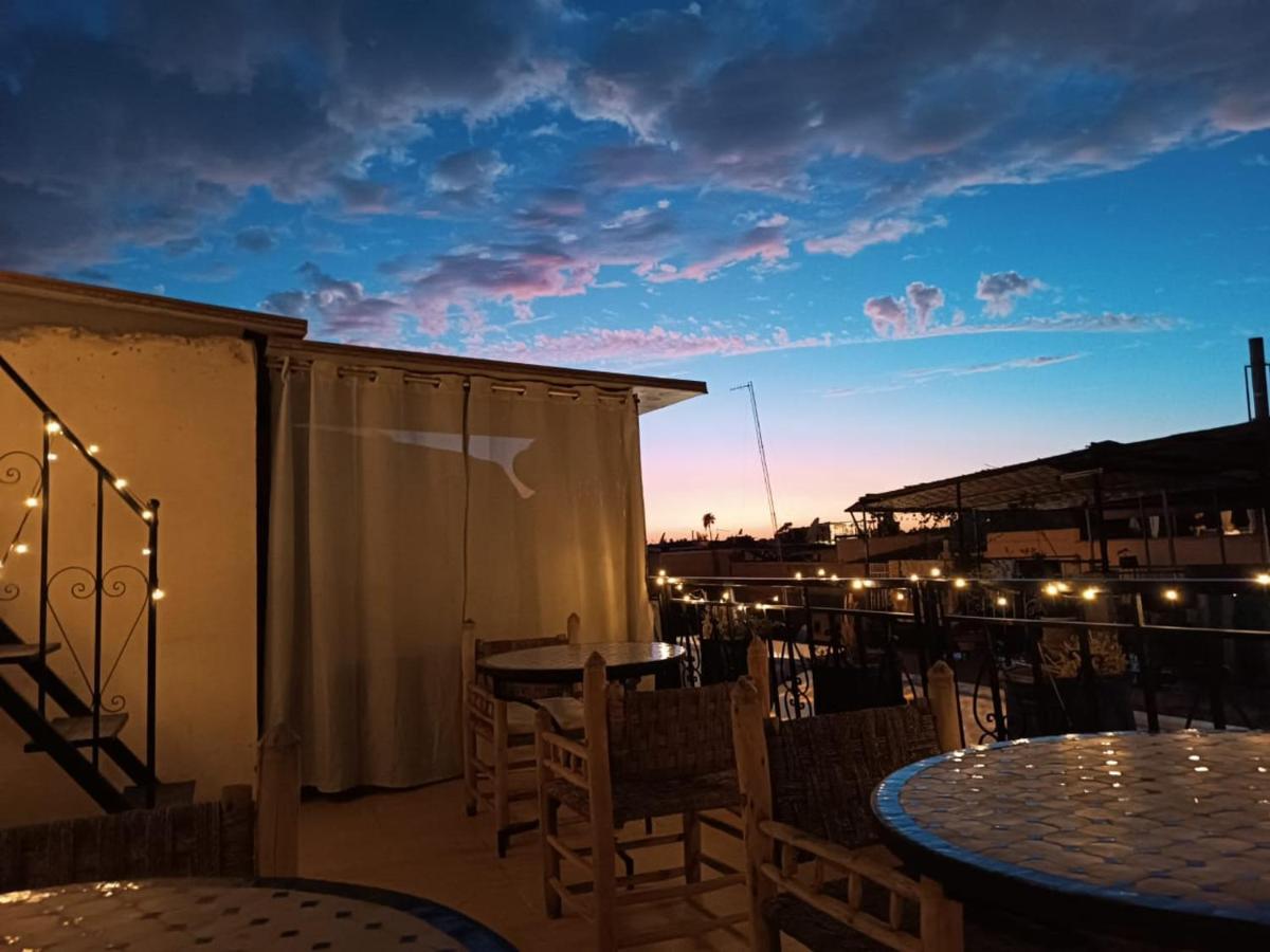 Terrace House 88 Hostal *